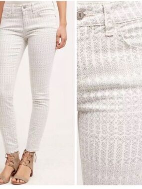 Anthro - Pilcro White Stet Pattern Skinny Jeans size 26